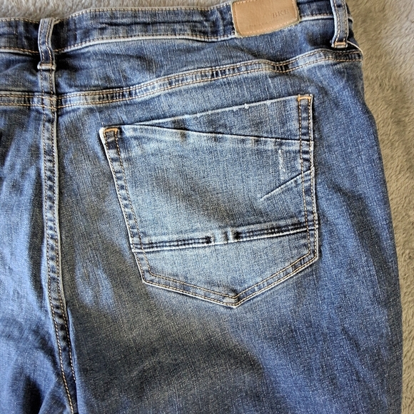 BKE Jeans Womens Size 38 Victoria Universal Fit Mid Rise Ankle Skinny Distressed - Picture 13 of 15